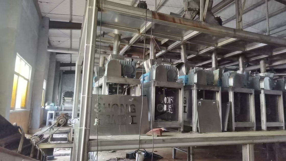 Gelişmiş NPK Gübre Üretim Hattı Kolay Çalışma Oval Tasarım Toplam besin içeriği % 90 Optimal bitki büyümesi için