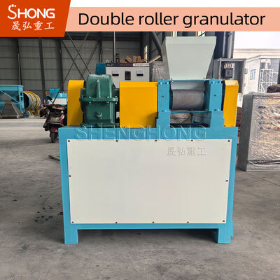 Ekstrüzyon gübre granulatör makinesi, 1-4 ton/saat kapasite ve 2-10 mm'lik pelet çaplı karbon çelikten yapılmıştır.