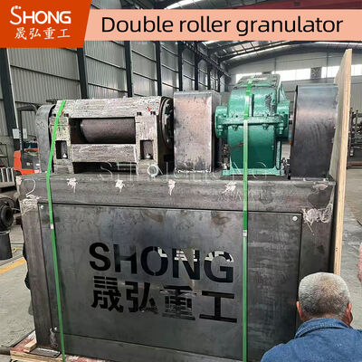 18.5kw Güçlü Karbon Çelik Çift Rollu Pres Granülatör Makinesi Saatte 1,5-2,5 Ton Bileşik Gübre Üretimi