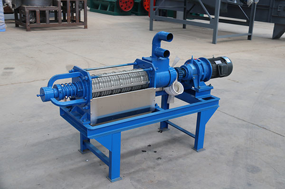 Karbon Çelik Kanatlı Gübresi Katı Sıvı Ayırıcı 3t/H 7kw